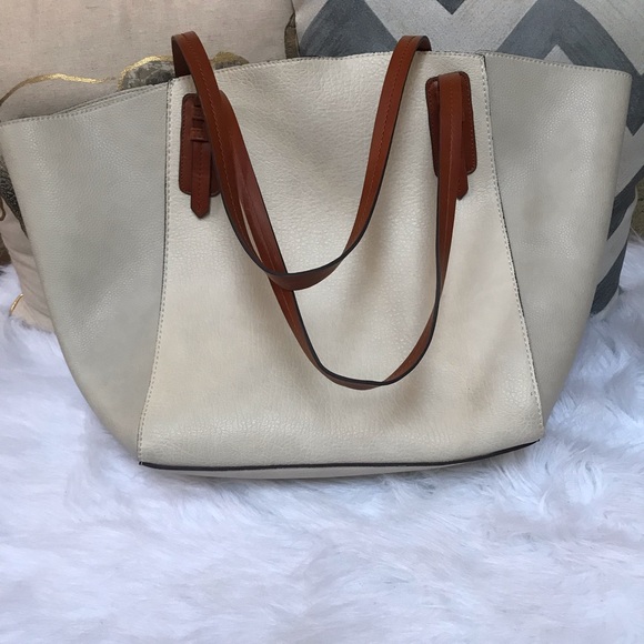 Sole Society Handbags - SOLE SOCIETY Huge tote. camel straps. 13Lx5.5Wx14H